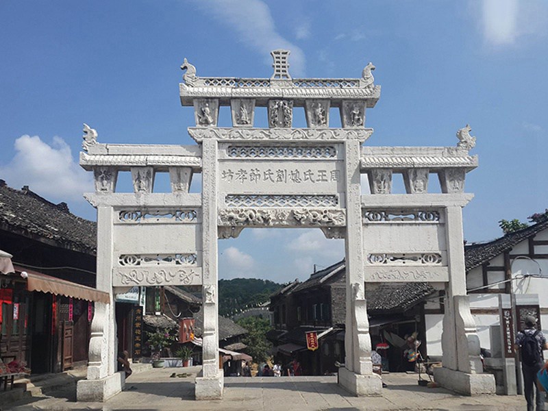 花崗巖農(nóng)村石牌坊門樓雕刻廠家[編號(hào)438]