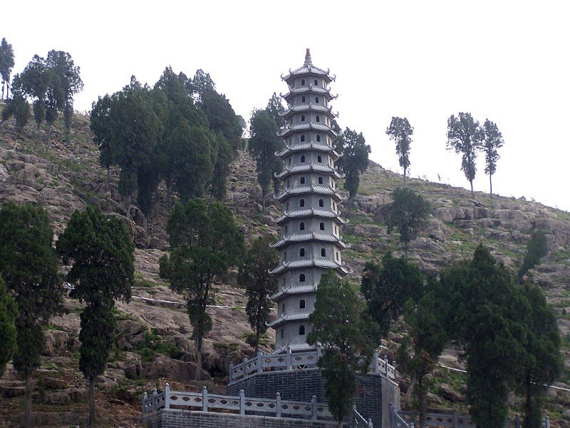 景點(diǎn)石塔