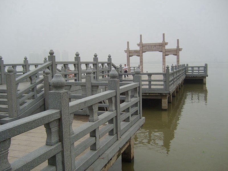 風(fēng)景區(qū)河道青石欄桿（編號311）