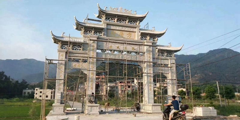 石牌坊安裝現(xiàn)場